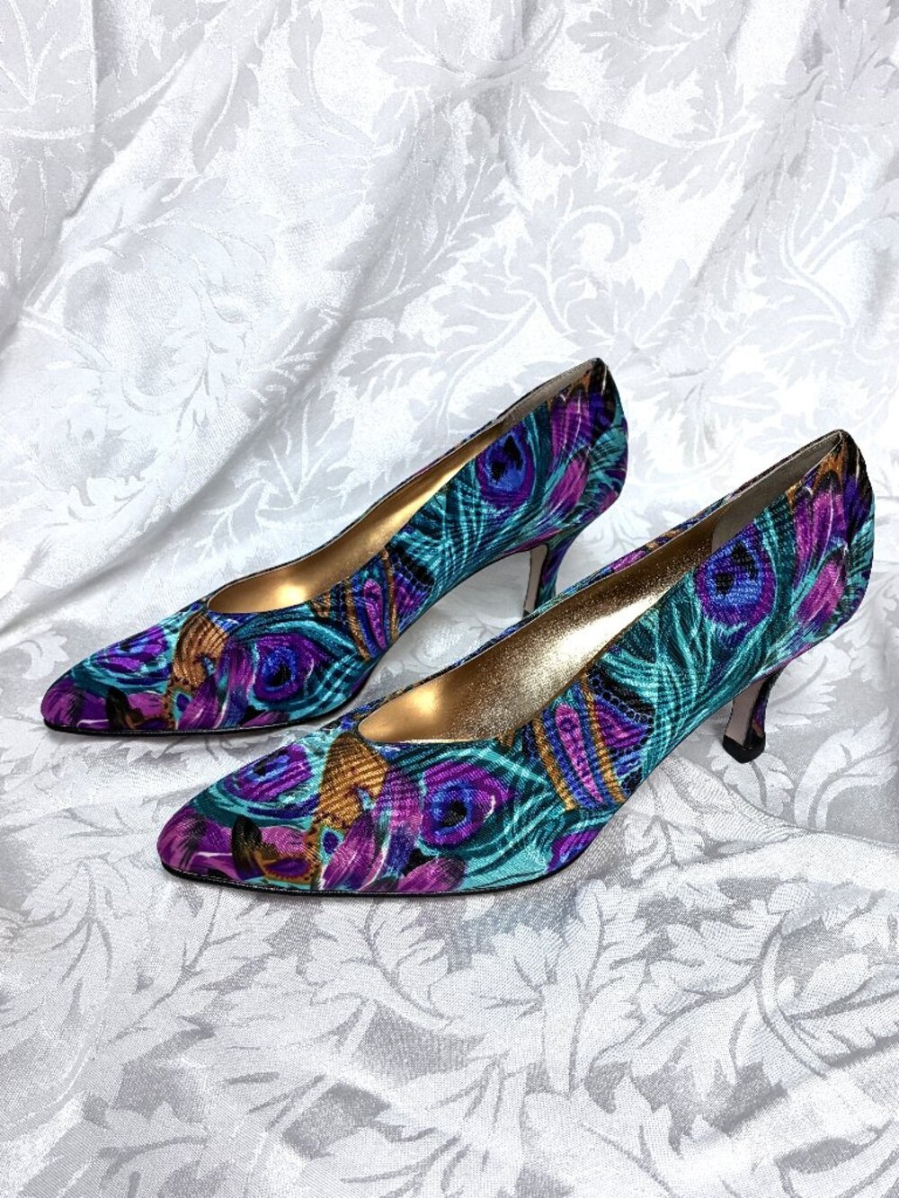 Vintage Floral Scalloped Heels